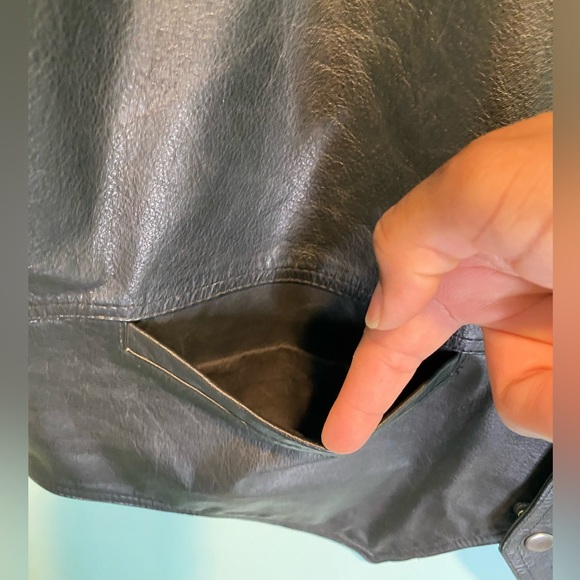 Wilson Leather Vest Men’s Black Large Snap Up Motorcycle Harley Davidson Patch - Picture 7 of 13